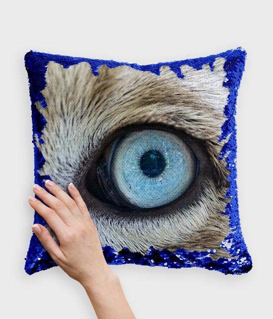 Poduszka z cekinami niebiesko-biała Eye of a lion