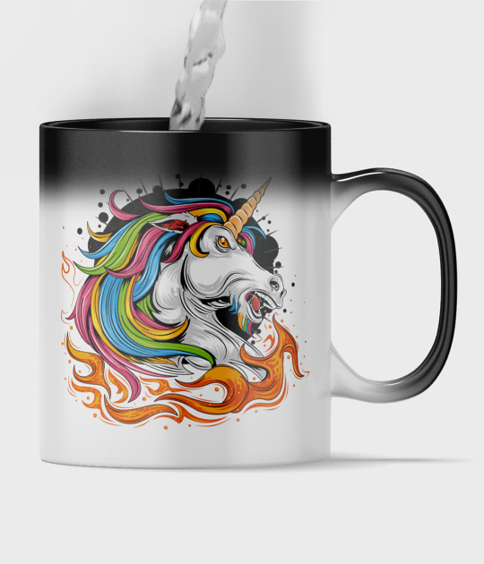 Kubek magiczny full print Ognisty jednorożec